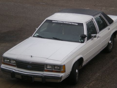 1988 Ford LTD Crown Victoria photo