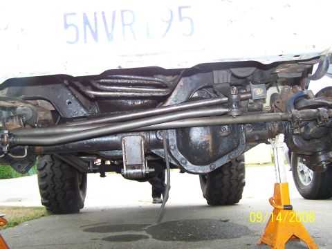 1982 Ford Bronco - New 3 link at full stuff...