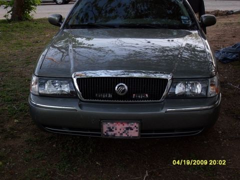 2004 Mercury Marquis “the marq”