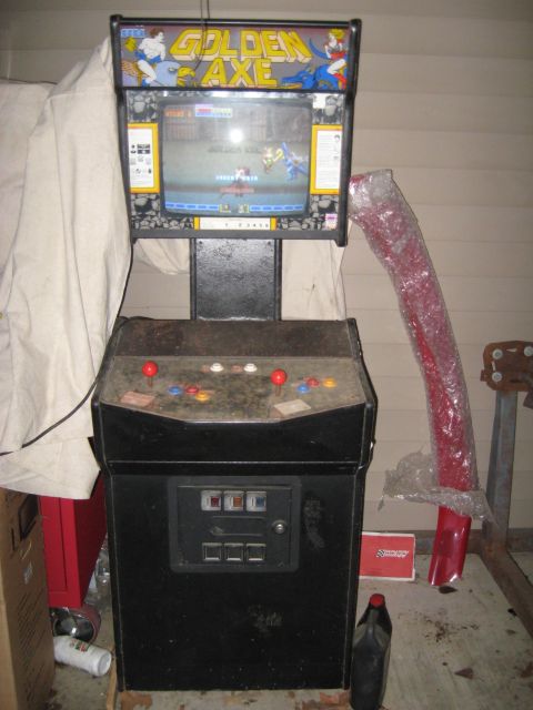 1978 Ford Bronco - This is a photo of a Golden Axe arcade game, not a 1978 Ford Bronco.