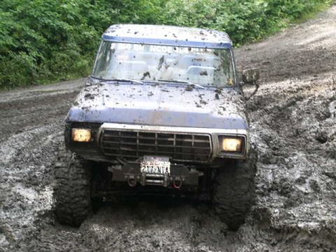 1979 Ford Bronco - This 1978 Ford Bronco is navigating a challenging, muddy off-road course.