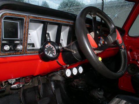 1979 Ford Bronco - Grant steering wheel and tach