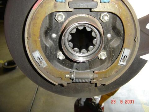 2007 Ford Mustang - Rear drum brake assembly detail, showing brake shoes and the central hub. Dated June 23, 2007.