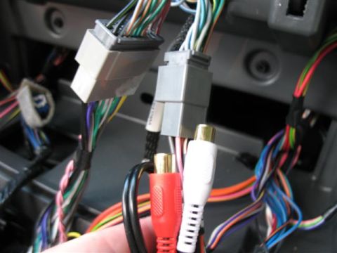 2008 Dodge 1500 - LockPick plugged into actory Harness.