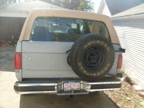 1987 Ford Bronco photo
