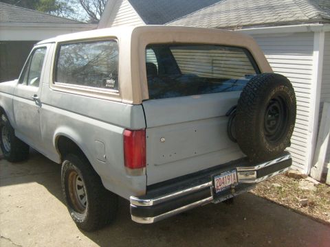 1987 Ford Bronco photo