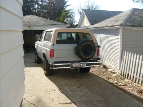 1987 Ford Bronco photo