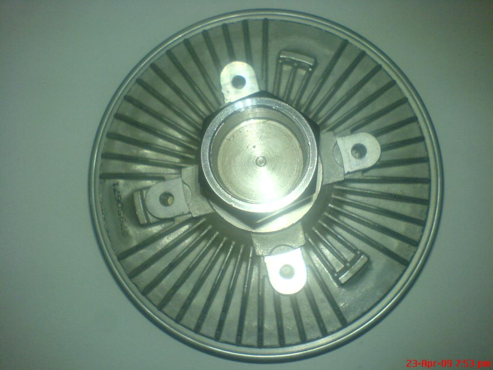Metal fan clutch assembly with serial number 7950671