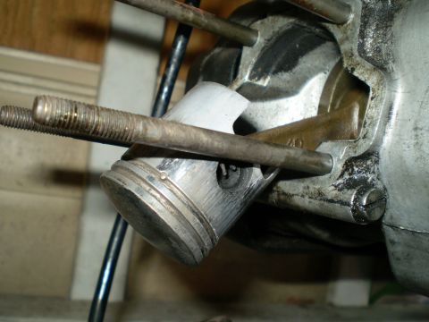 1981 Garelli Rally Sport - Motorcycle engine cylinder and piston detail, likely undergoing repair or inspection.