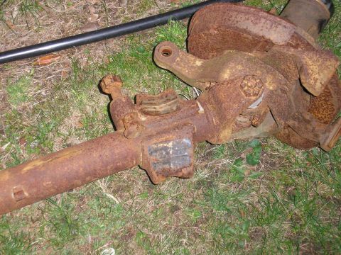 1995 Ford Bronco - The day i got my axle in all its rusted glory.