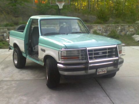 1994 Ford Bronco photo