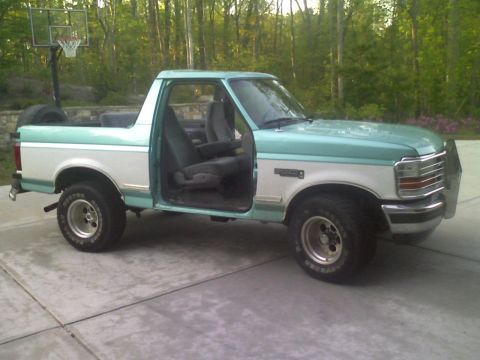 1994 Ford Bronco photo