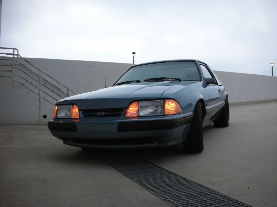 Blue 1990 Ford Mustang 3q-front view