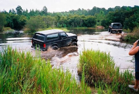 1995 Ford Bronco - Follow the Blazer 1