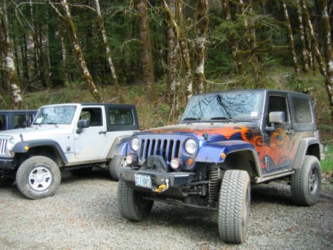 2005 Jeep Wrangler - Can say nice paint and a Hemi to boot!
