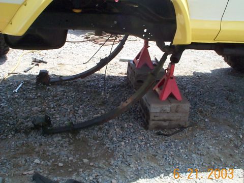 1978 Ford Bronco - Shackle hangers cut loose.