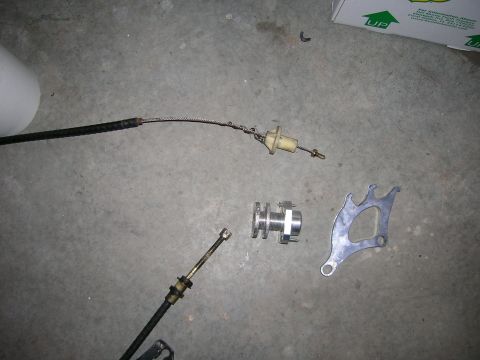 1998 Ford Crown Victoria - Parts that came off of the 98 Cobra Donor. As you can see I am in need of a replacement clutch cable.