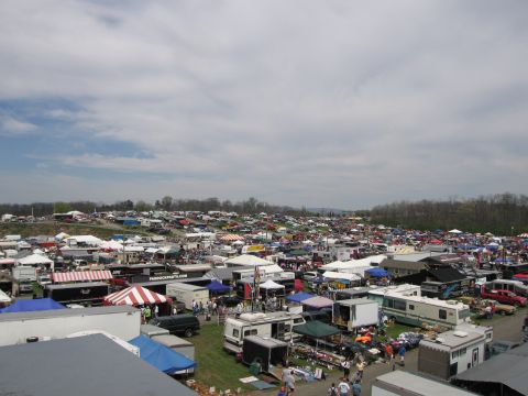 2001 Ford Crown Victoria - Photo overlooking a large outdoor swap meet field, not a technical document.