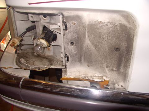 1990 Lincoln Town Car - Once you pull the whole assembly out, just twist out the two bulb holders and it comes free.