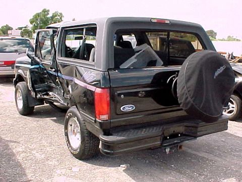 1983 Ford Bronco - Original '92 Nite Bronco See also: [url=http://www.supermotors.net/registry/24402/80994-2] http://www.supermotors.net/getfile/963745/thumbn…