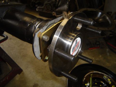 1989 Ford Bronco - Checking fitment of the axle shafts and retainers
