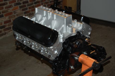 1994 Ford Bronco - V8 engine on an engine stand, likely undergoing rebuild or modification.