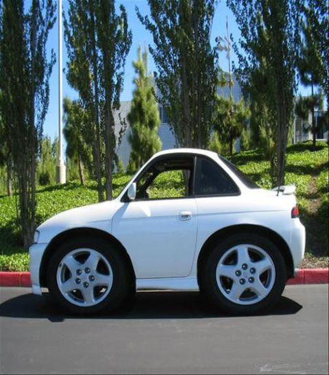 1991 Nissan 240SX - This modified vehicle has a unique, exaggerated wheel size.