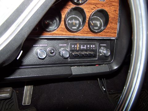 1973 Ford Ranchero - right hand side of the instrument panel.
