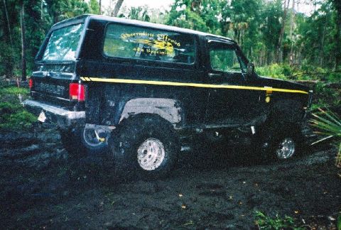 1995 Ford Bronco - Colby's K5 playin