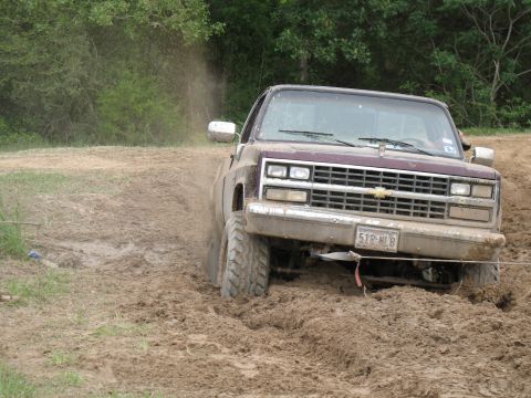 1993 Ford Bronco - 12k lb winch attempted recovery