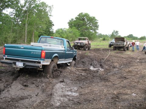 1993 Ford Bronco - Mark gearing up to rescue Will