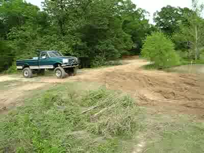 1993 Ford Bronco - Annnnnnnnnnnnnnnnnnd, Minto's jump!!