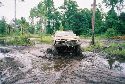 1995 Ford Bronco - Joe playin' 2