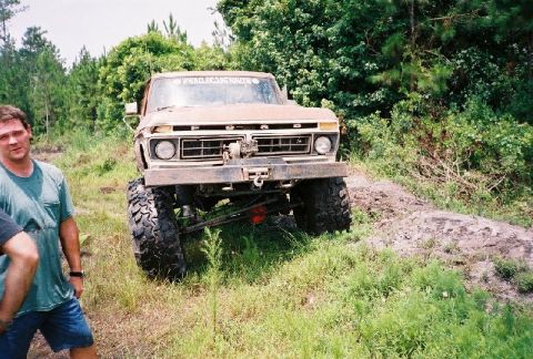 1995 Ford Bronco - Notice suspension but truck stays level (airbags)