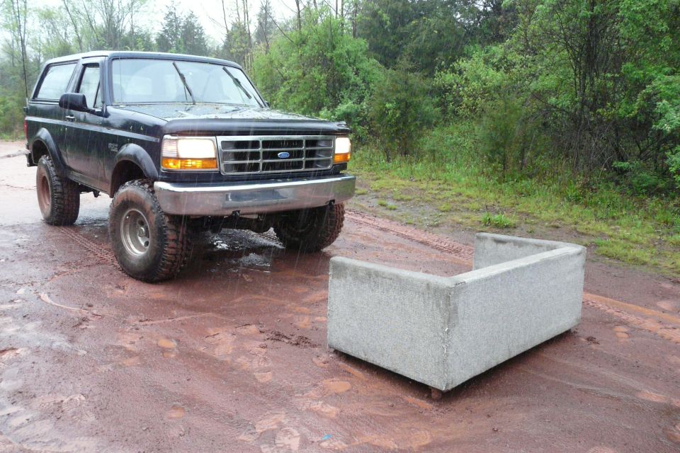 1995 Ford Bronco “Avenger”