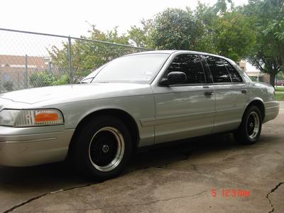 1998 Ford Crown Victoria photo