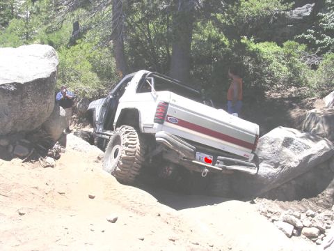 1994 Ford Bronco - Dave slides of the original line unde throttle, and disaster looms.