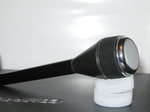 2003 Ford Taurus - Close-up of tip