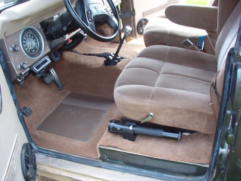 1975 Ford Bronco - The L side took more work, of course, but it came out about the way I imagined. When the outer edge is bound, it should look even better. A…