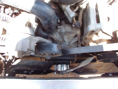 1975 Ford Bronco - There's NO extra room. I even had to remove part of the fan spacer to get THIS much clearance. But even without a shroud, it'll suck a Priu…