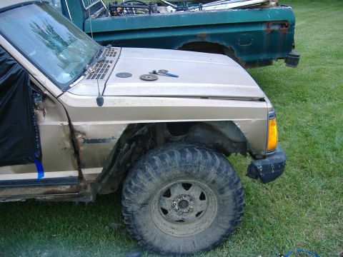 1993 Jeep Cherokee - Trimming fenders for 32"s