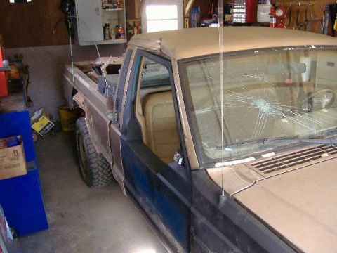 1987 Jeep Comanche photo