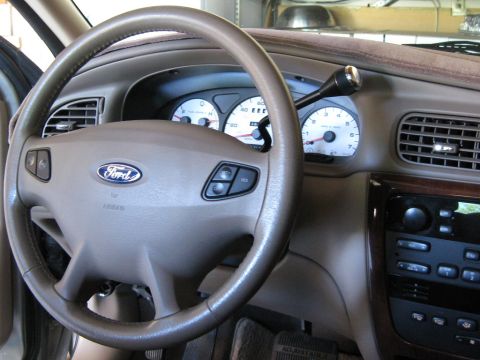 2003 Ford Taurus - Daytime