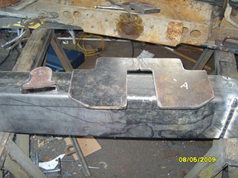 1989 Ford Bronco - Fabrication of custom bumper mounts on a vehicle frame, dated 08/05/2009.