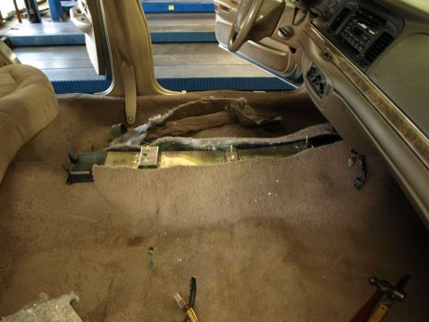 1999 Ford Crown Victoria - This was the hardest part