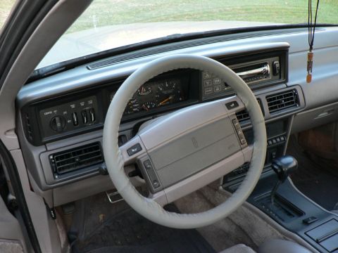 1990 Lincoln Mark VII - Dash (left side)