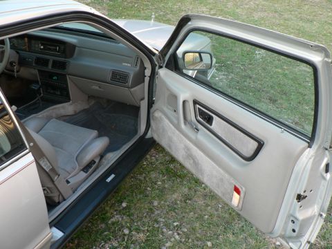 1990 Lincoln Mark VII - Passenger door