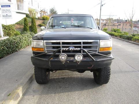 1992 Ford Bronco - Grill