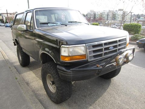 1992 Ford Bronco - Passanger Front