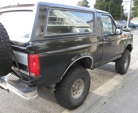 1992 Ford Bronco - Passenger Rear